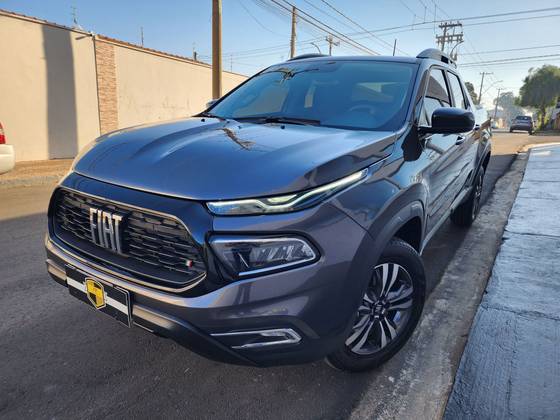 FIAT TORO 1.3 TURBO 270 FLEX FREEDOM AT6 FIAT TORO 1.3 TURBO 270 FLEX FREEDOM AT6